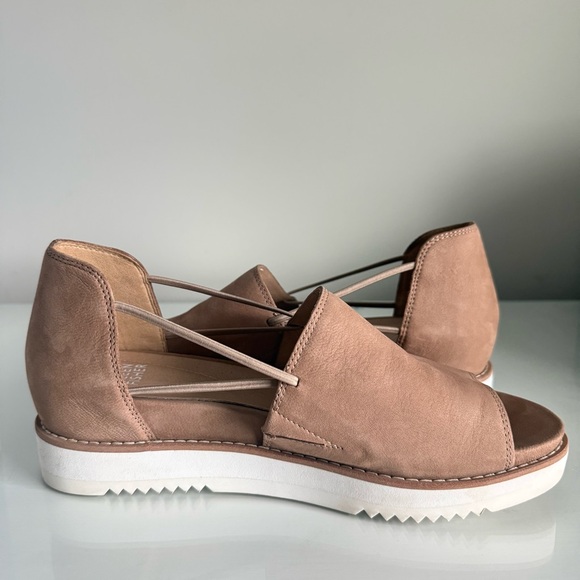 Eileen Fisher Ken Tumbled Nubuck Leather Sandal Elastic Platform Size 8 - Picture 7 of 11